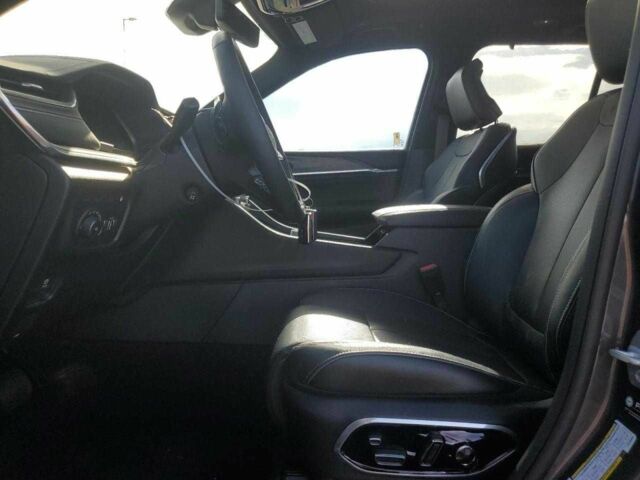 Серый Джип Гранд Чероки, объемом двигателя 2 л и пробегом 1 тыс. км за 13000 $, фото 6 на Automoto.ua