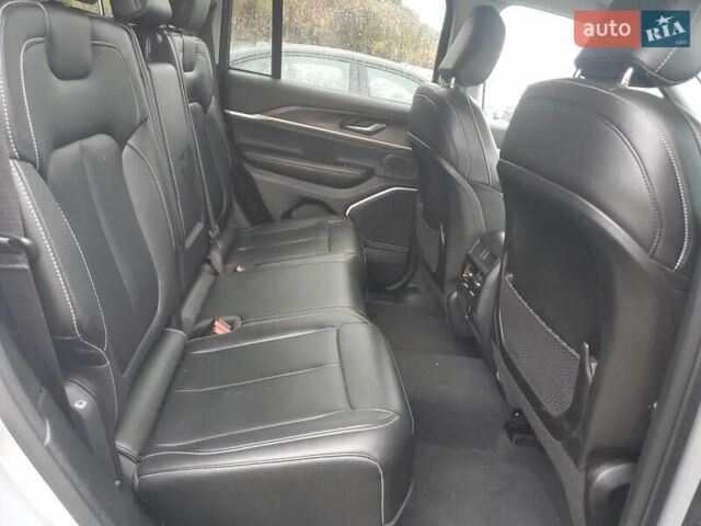 Сірий Джип Grand Cherokee, об'ємом двигуна 2 л та пробігом 70 тис. км за 13900 $, фото 10 на Automoto.ua