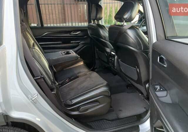 Джип Гранд Чероки 2023 в Луцке на Automoto.ua Серый Джип Гранд Чероки, объемом двигателя 3.6 л и пробегом 19 тыс. км за 35500 $, фото 13 на Automoto.ua