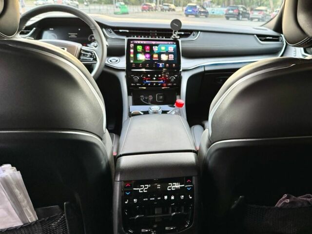 Серый Джип Гранд Чероки, объемом двигателя 3.6 л и пробегом 15 тыс. км за 59500 $, фото 3 на Automoto.ua