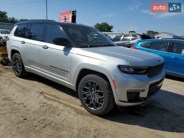 Серый Джип Гранд Чероки, объемом двигателя 5.65 л и пробегом 69 тыс. км за 27000 $, фото 7 на Automoto.ua