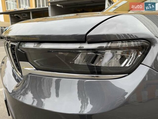 Серый Джип Гранд Чероки, объемом двигателя 2 л и пробегом 43 тыс. км за 48500 $, фото 5 на Automoto.ua