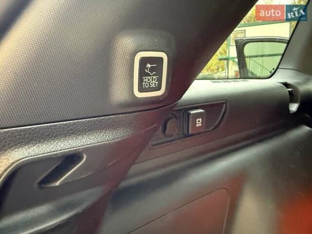 Серый Джип Гранд Чероки, объемом двигателя 2 л и пробегом 43 тыс. км за 48500 $, фото 25 на Automoto.ua