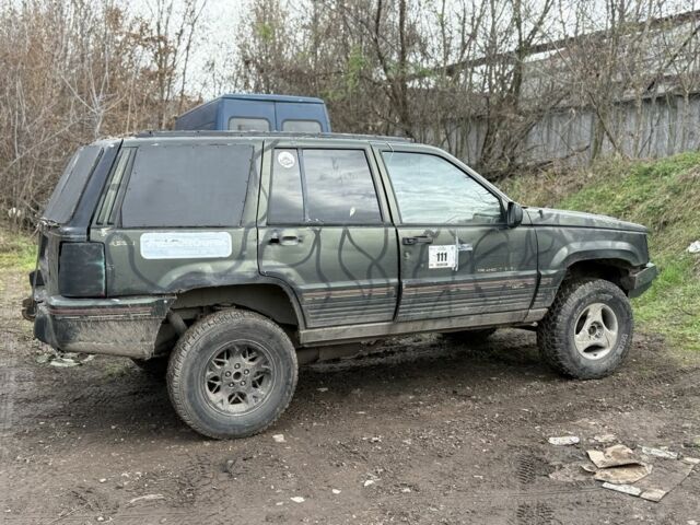 Синий Джип Гранд Чероки, объемом двигателя 0 л и пробегом 200 тыс. км за 1200 $, фото 2 на Automoto.ua