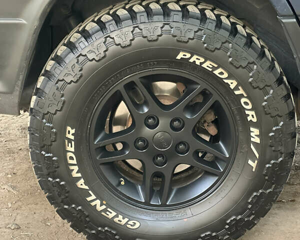 Синій Джип Grand Cherokee, об'ємом двигуна 2.69 л та пробігом 289 тис. км за 10000 $, фото 7 на Automoto.ua