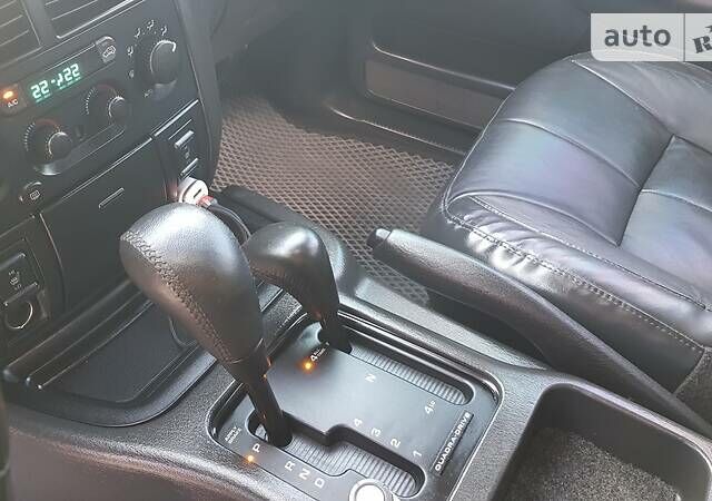 Синий Джип Гранд Чероки, объемом двигателя 2.7 л и пробегом 300 тыс. км за 10800 $, фото 9 на Automoto.ua