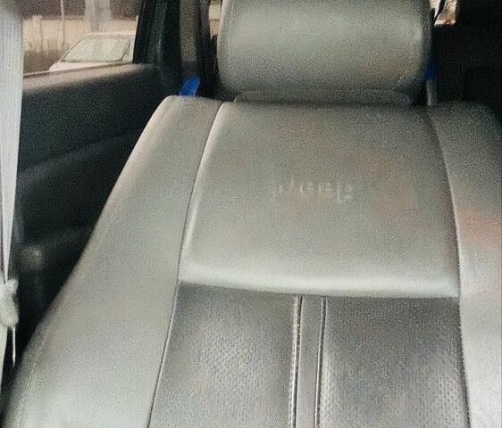 Синий Джип Гранд Чероки, объемом двигателя 3 л и пробегом 289 тыс. км за 7500 $, фото 4 на Automoto.ua