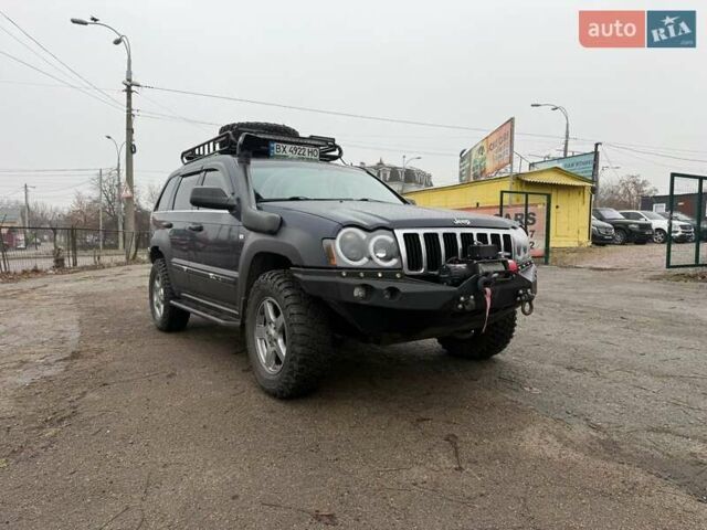 Синий Джип Гранд Чероки, объемом двигателя 5.65 л и пробегом 230 тыс. км за 15900 $, фото 2 на Automoto.ua