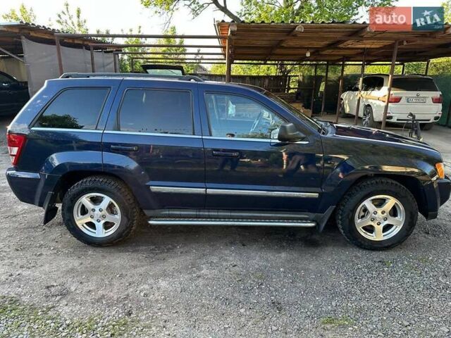 Синий Джип Гранд Чероки, объемом двигателя 5.65 л и пробегом 198 тыс. км за 11500 $, фото 3 на Automoto.ua