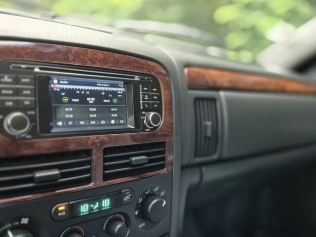 Джип Grand Cherokee 2008 у Краматорске на Automoto.ua Синій Джип Grand Cherokee, об'ємом двигуна 3 л та пробігом 235 тис. км за 2650 $, фото 6 на Automoto.ua