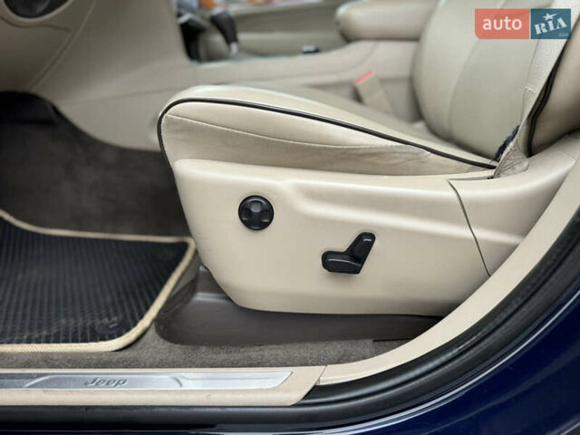 Синий Джип Гранд Чероки, объемом двигателя 2.99 л и пробегом 183 тыс. км за 15500 $, фото 65 на Automoto.ua