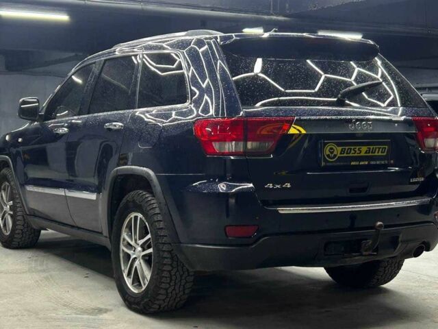 Синий Джип Гранд Чероки, объемом двигателя 3.7 л и пробегом 240 тыс. км за 13200 $, фото 3 на Automoto.ua