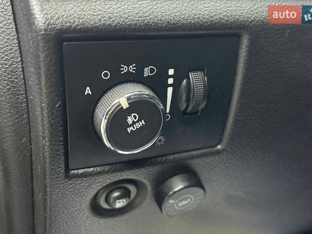 Синий Джип Гранд Чероки, объемом двигателя 3.6 л и пробегом 240 тыс. км за 13200 $, фото 7 на Automoto.ua