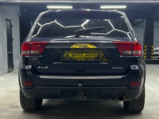 Синий Джип Гранд Чероки, объемом двигателя 3.7 л и пробегом 240 тыс. км за 13200 $, фото 4 на Automoto.ua