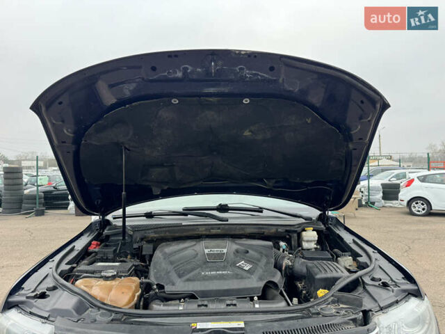 Синий Джип Гранд Чероки, объемом двигателя 2.99 л и пробегом 183 тыс. км за 15500 $, фото 95 на Automoto.ua