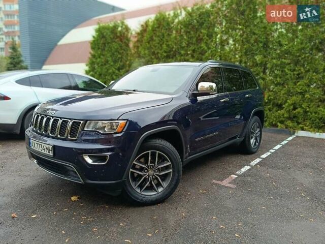 Синий Джип Гранд Чероки, объемом двигателя 5.65 л и пробегом 128 тыс. км за 27400 $, фото 2 на Automoto.ua