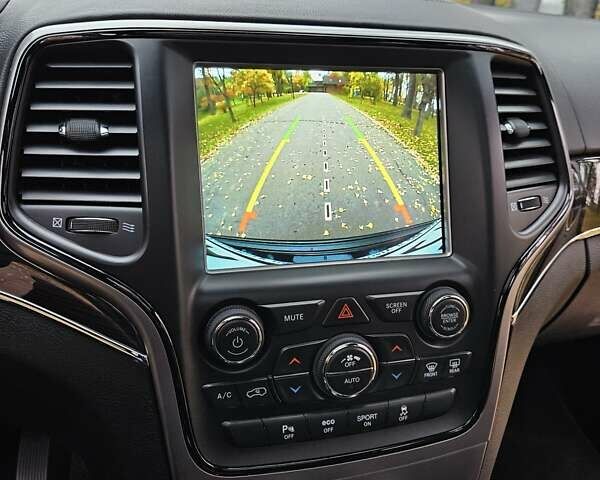 Джип Гранд Чероки 2018 в Киеве на Automoto.ua Синий Джип Гранд Чероки, объемом двигателя 3 л и пробегом 167 тыс. км за 25990 $, фото 21 на Automoto.ua