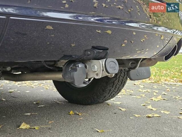 Джип Гранд Чероки 2018 в Киеве на Automoto.ua Синий Джип Гранд Чероки, объемом двигателя 3 л и пробегом 167 тыс. км за 25990 $, фото 39 на Automoto.ua