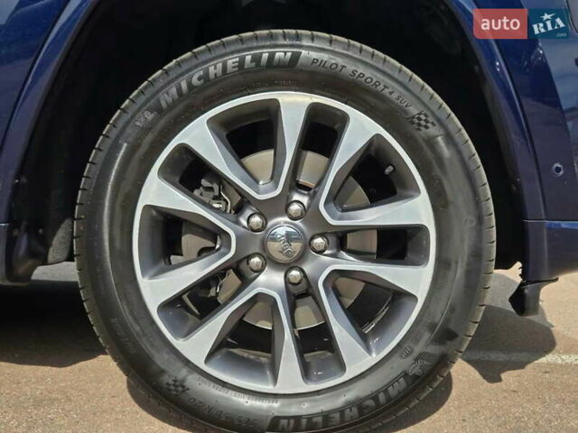 Синий Джип Гранд Чероки, объемом двигателя 3 л и пробегом 105 тыс. км за 26900 $, фото 4 на Automoto.ua