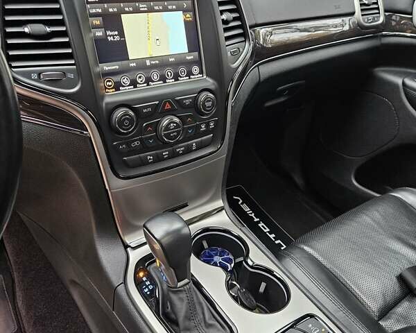 Джип Гранд Чероки 2018 в Киеве на Automoto.ua Синий Джип Гранд Чероки, объемом двигателя 3 л и пробегом 167 тыс. км за 25990 $, фото 20 на Automoto.ua