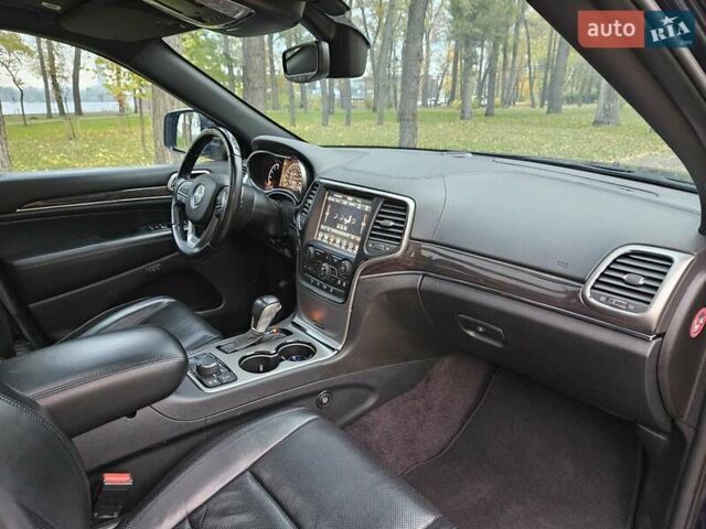 Джип Гранд Чероки 2018 в Киеве на Automoto.ua Синий Джип Гранд Чероки, объемом двигателя 3 л и пробегом 167 тыс. км за 25990 $, фото 27 на Automoto.ua