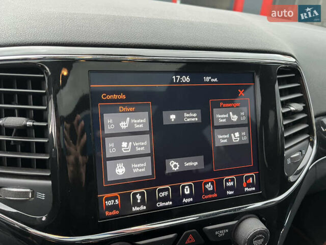 Джип Гранд Чероки 2019 в Черкассах на Automoto.ua Синий Джип Гранд Чероки, объемом двигателя 3.6 л и пробегом 127 тыс. км за 28500 $, фото 8 на Automoto.ua