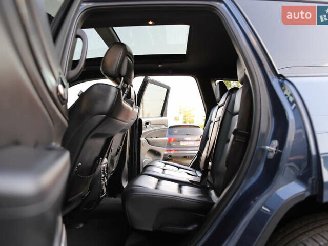 Синій Джип Grand Cherokee, об'ємом двигуна 5.65 л та пробігом 67 тис. км за 42000 $, фото 58 на Automoto.ua