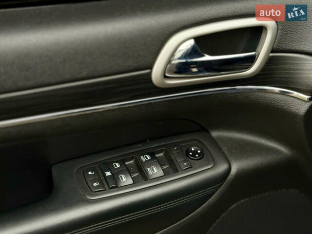 Синий Джип Гранд Чероки, объемом двигателя 3.6 л и пробегом 100 тыс. км за 21500 $, фото 13 на Automoto.ua