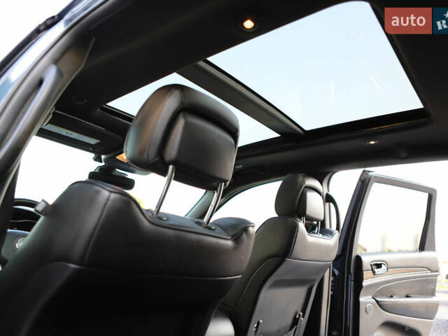 Синій Джип Grand Cherokee, об'ємом двигуна 5.65 л та пробігом 67 тис. км за 42000 $, фото 59 на Automoto.ua