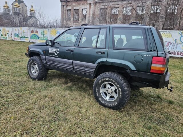 Зеленый Джип Гранд Чероки, объемом двигателя 2.5 л и пробегом 360 тыс. км за 3300 $, фото 1 на Automoto.ua