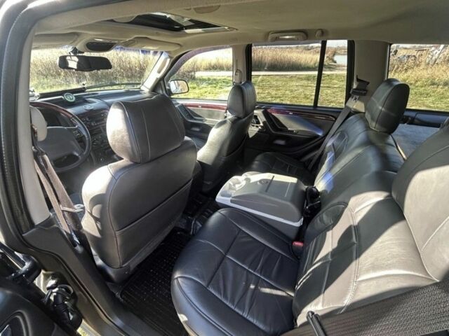 Зеленый Джип Гранд Чероки, объемом двигателя 2.7 л и пробегом 290 тыс. км за 4300 $, фото 13 на Automoto.ua