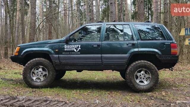 Зеленый Джип Гранд Чероки, объемом двигателя 2.5 л и пробегом 352 тыс. км за 4500 $, фото 4 на Automoto.ua