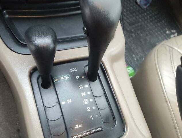 Зелений Джип Grand Cherokee, об'ємом двигуна 2.7 л та пробігом 279 тис. км за 2832 $, фото 26 на Automoto.ua