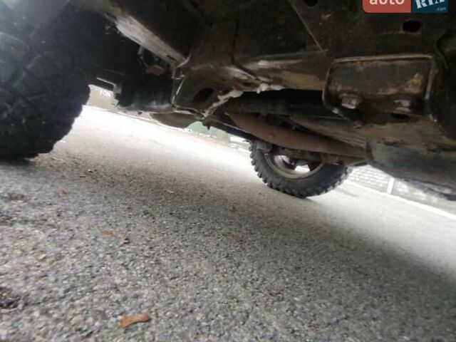 Зелений Джип Grand Cherokee, об'ємом двигуна 2.7 л та пробігом 279 тис. км за 2832 $, фото 15 на Automoto.ua