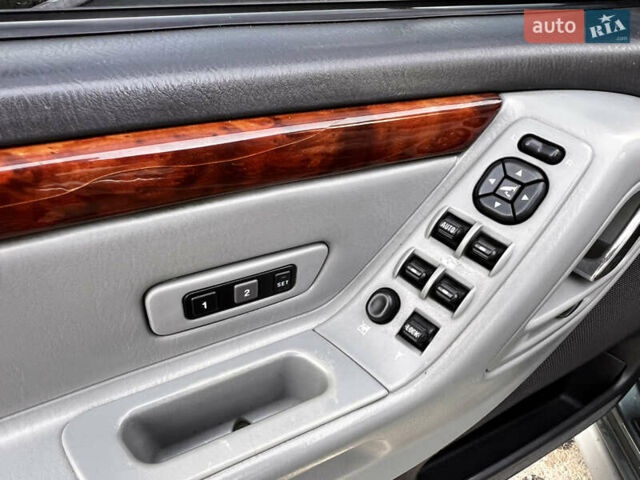 Зелений Джип Grand Cherokee, об'ємом двигуна 2.7 л та пробігом 376 тис. км за 9800 $, фото 16 на Automoto.ua