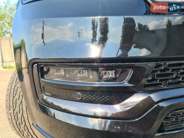 Джип Гранд Вагонер 2022 в Днепре (Днепропетровске) на Automoto.ua Черный Джип Гранд Вагонер, объемом двигателя 6.42 л и пробегом 85 тыс. км за 79000 $, фото 29 на Automoto.ua
