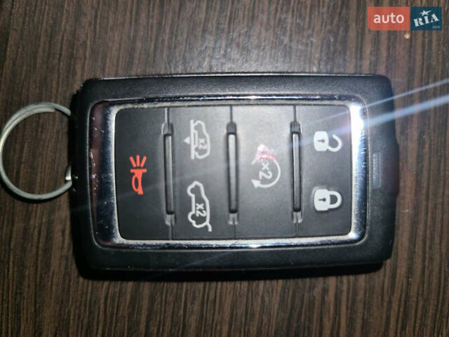 Джип Гранд Вагонер 2022 в Днепре (Днепропетровске) на Automoto.ua Черный Джип Гранд Вагонер, объемом двигателя 6.42 л и пробегом 85 тыс. км за 79000 $, фото 1 на Automoto.ua