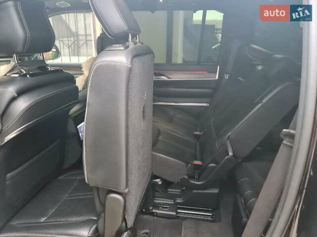 Джип Гранд Вагонер 2022 в Днепре (Днепропетровске) на Automoto.ua Черный Джип Гранд Вагонер, объемом двигателя 6.42 л и пробегом 85 тыс. км за 79000 $, фото 48 на Automoto.ua