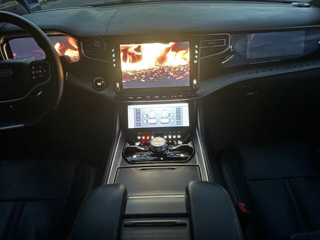 Серый Джип Гранд Вагонер, объемом двигателя 6.4 л и пробегом 53 тыс. км за 85000 $, фото 12 на Automoto.ua