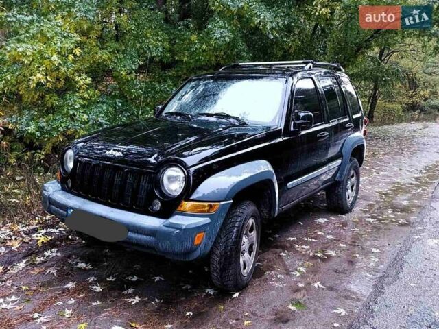 Чорний Джип Liberty, об'ємом двигуна 3.8 л та пробігом 178 тис. км за 8100 $, фото 6 на Automoto.ua