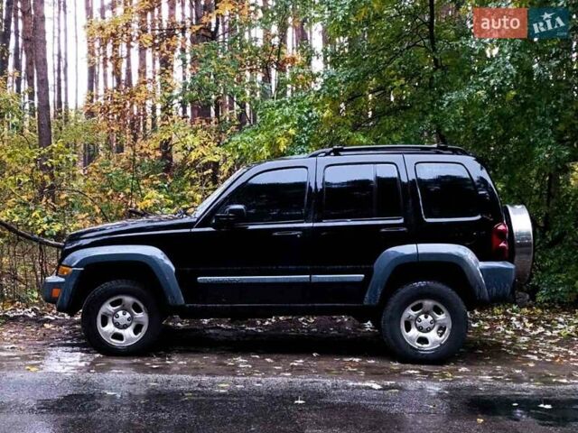 Чорний Джип Liberty, об'ємом двигуна 3.8 л та пробігом 178 тис. км за 8100 $, фото 5 на Automoto.ua