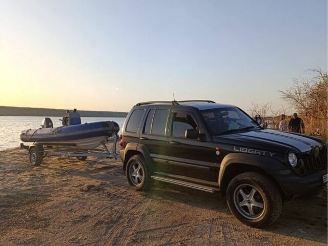 Чорний Джип Liberty, об'ємом двигуна 2.8 л та пробігом 309 тис. км за 10000 $, фото 6 на Automoto.ua