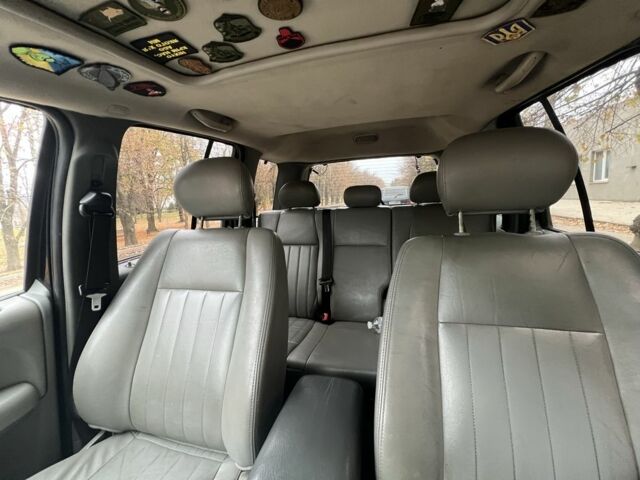 Черный Джип Либерти, объемом двигателя 2.8 л и пробегом 2 тыс. км за 4000 $, фото 2 на Automoto.ua