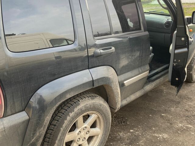 Чорний Джип Liberty, об'ємом двигуна 2.7 л та пробігом 3 тис. км за 3440 $, фото 7 на Automoto.ua