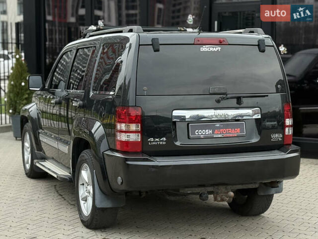 Черный Джип Либерти, объемом двигателя 3.7 л и пробегом 257 тыс. км за 6999 $, фото 8 на Automoto.ua
