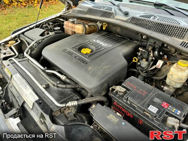 Джип Liberty 2006 у Люботине на Automoto.ua Джип Liberty, об'ємом двигуна 2.8 л та пробігом 300 тис. км за 3500 $, фото 13 на Automoto.ua