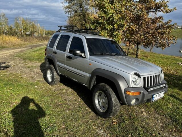 Серый Джип Либерти, объемом двигателя 2.5 л и пробегом 161 тыс. км за 5300 $, фото 2 на Automoto.ua