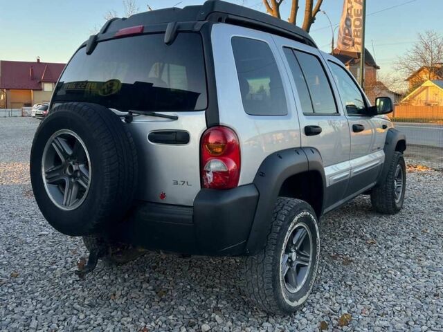 Серый Джип Либерти, объемом двигателя 3.6 л и пробегом 256 тыс. км за 7000 $, фото 6 на Automoto.ua