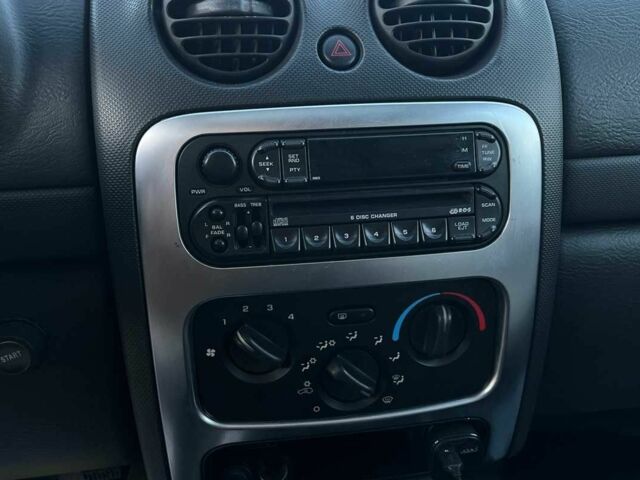 Серый Джип Либерти, объемом двигателя 3.6 л и пробегом 256 тыс. км за 7000 $, фото 11 на Automoto.ua