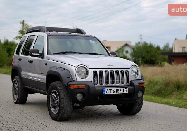 Сірий Джип Liberty, об'ємом двигуна 3.7 л та пробігом 290 тис. км за 8000 $, фото 3 на Automoto.ua